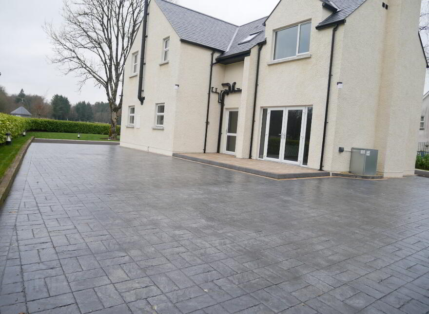 1 Dovecote Way, Lough Erne Golf Resort, Enniskillen, BT93 7FB