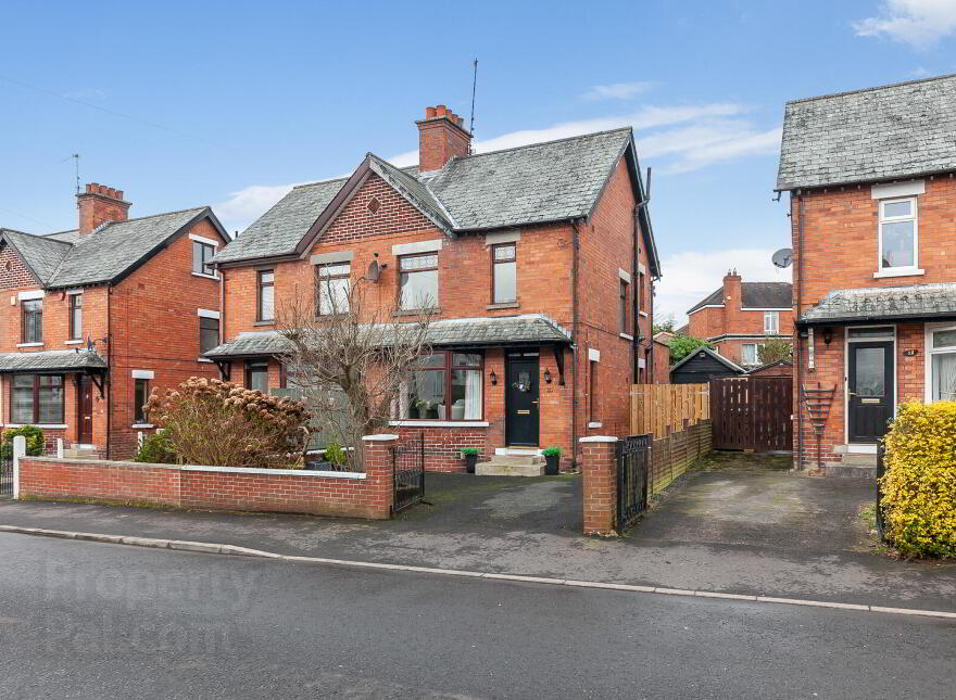 10 Lansdowne Park, Belfast, BT15 4AF photo