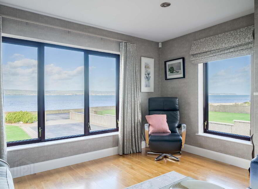 98 Station Road, Cultra, Holywood, BT18 0BU