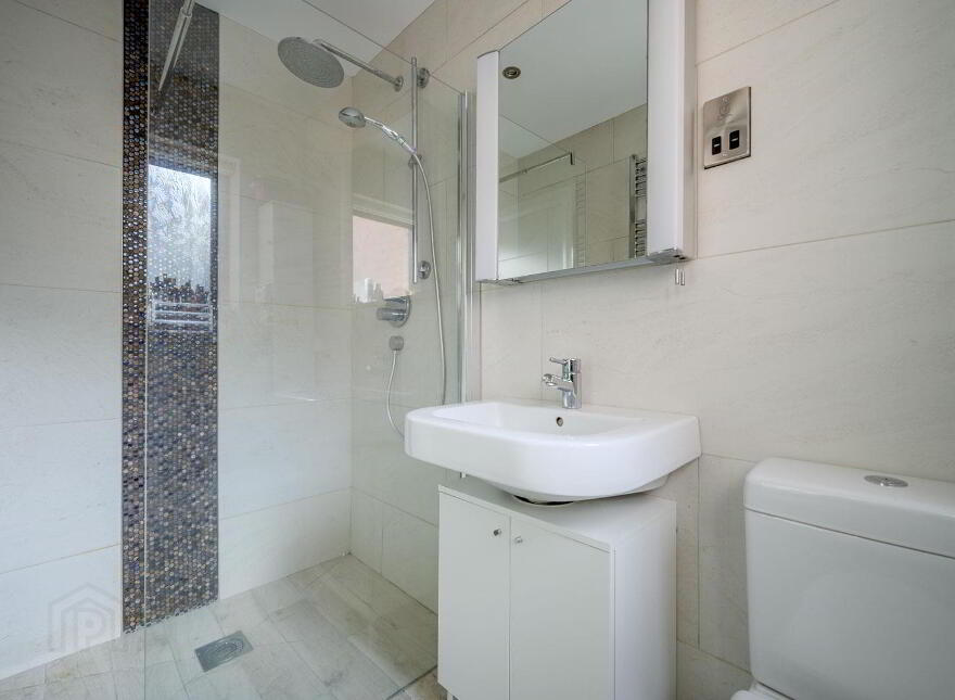 98 Station Road, Cultra, Holywood, BT18 0BU