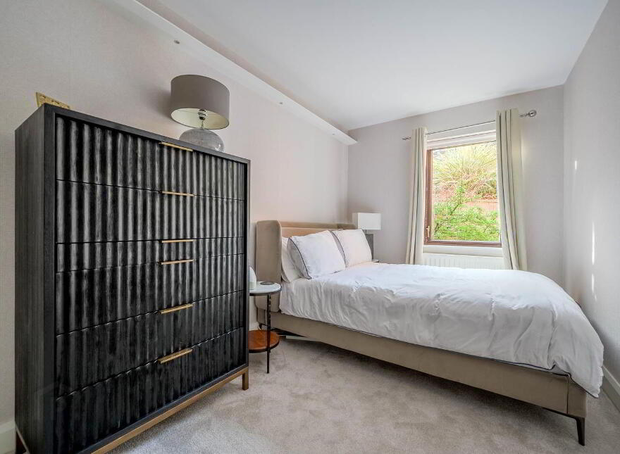 98 Station Road, Cultra, Holywood, BT18 0BU
