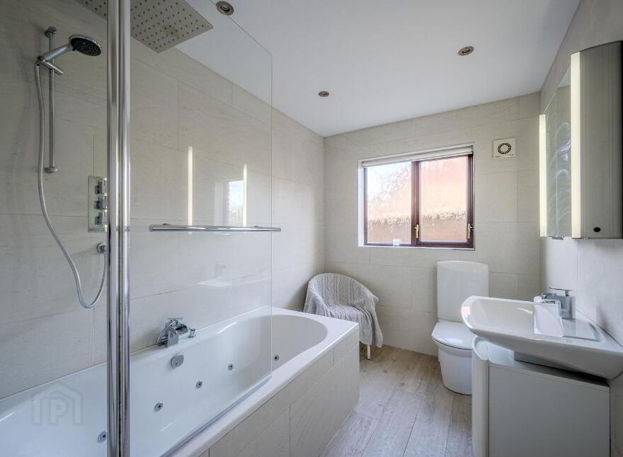 98 Station Road, Cultra, Holywood, BT18 0BU