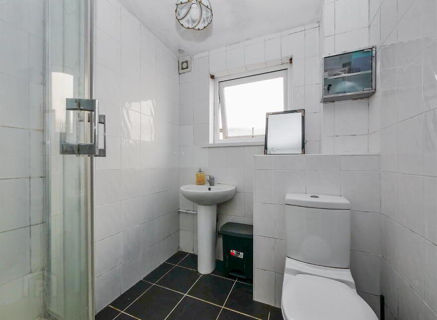 40 Upper Stanfield Street, Ormeau Road, Belfast, BT7 2DN