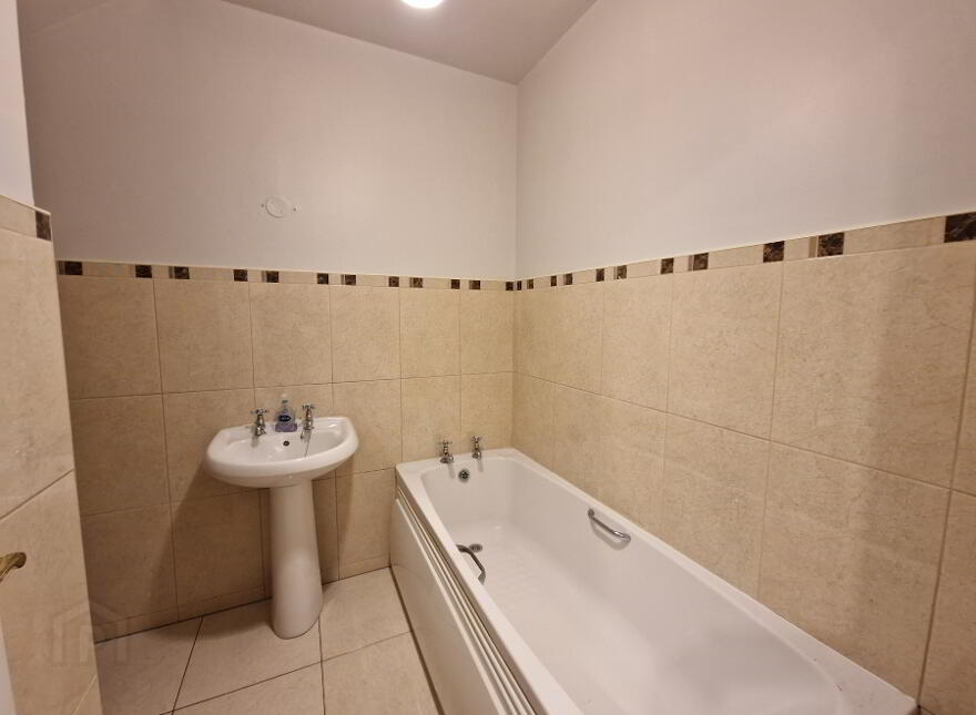 14 Spring Hill Court, Belfast Road, Newry, BT34 1AS