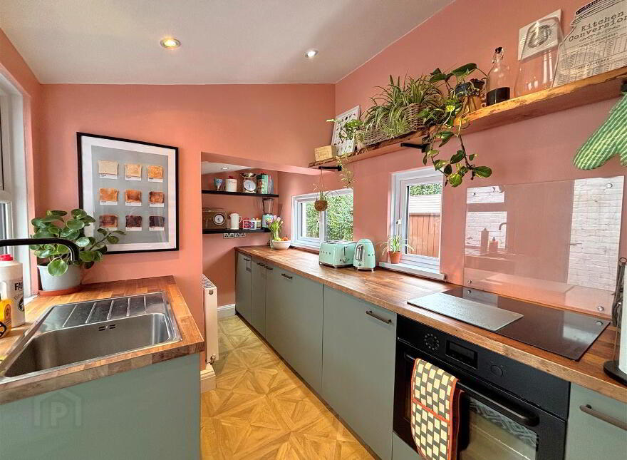 24 Springfield Parade, Belfast, BT13 3QR