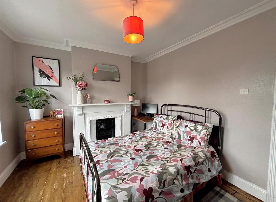 24 Springfield Parade, Belfast, BT13 3QR