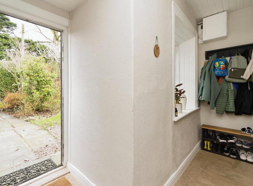 2 Burnbrae Avenue, Lisburn, BT27 5JE