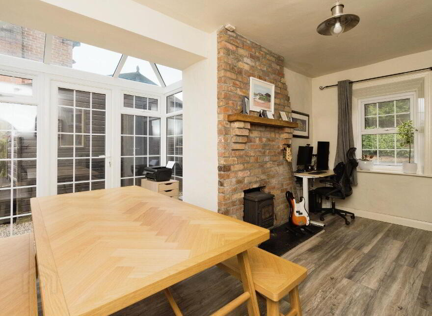 2 Burnbrae Avenue, Lisburn, BT27 5JE