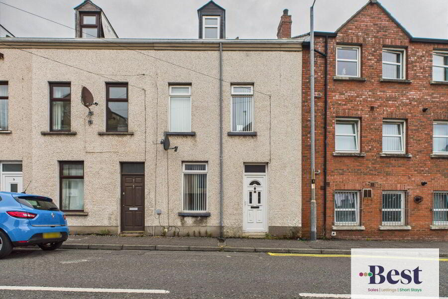 Photo 1 of 5 Victoria Street, Carrickfergus