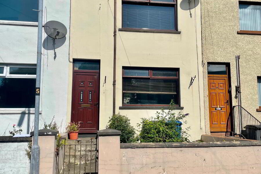 Photo 1 of 27 Albert Street, Larne