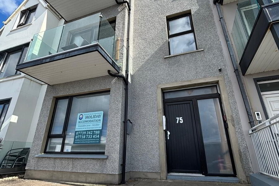 Photo 1 of 5 75 Eglinton Street, Portrush