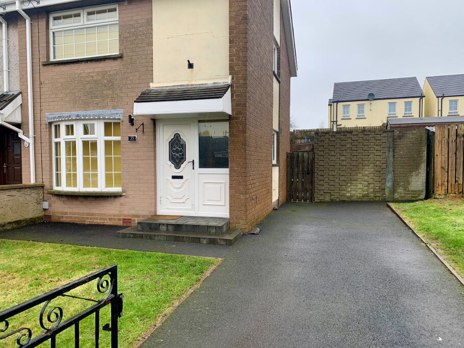 Photo 1 of 35 Craighill, Antrim