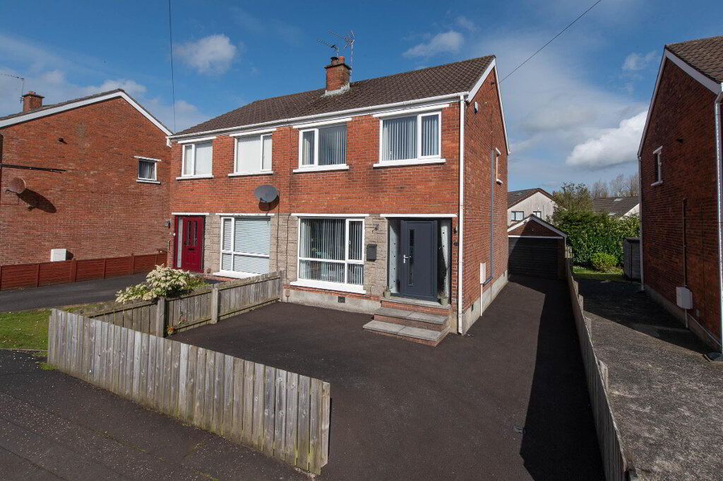 Photo 1 of 11 Sandyknowes Avenue, Newtownabbey