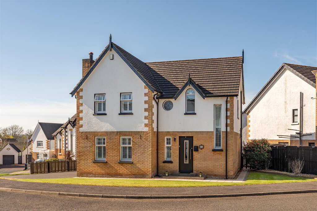 20 Edgewood Court-1.jpg