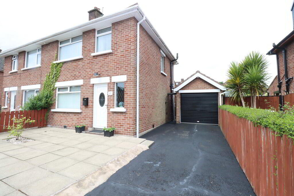 Photo 1 of 17 Arthur Avenue, Newtownabbey