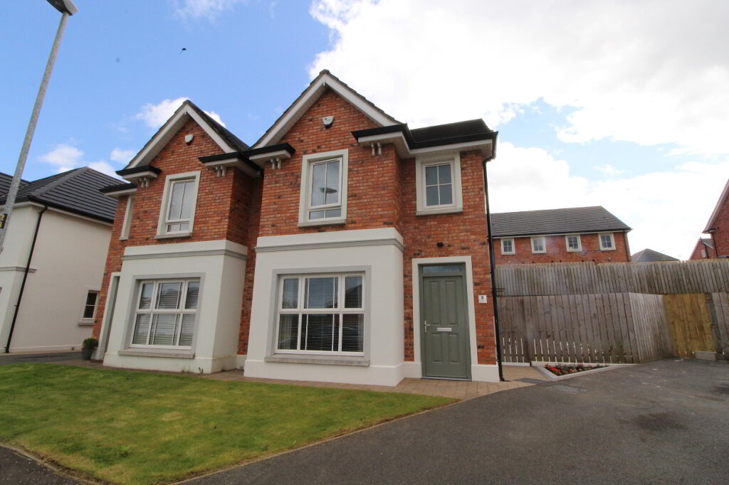 Photo 1 of 8 Foxton Crescent, Newtownabbey