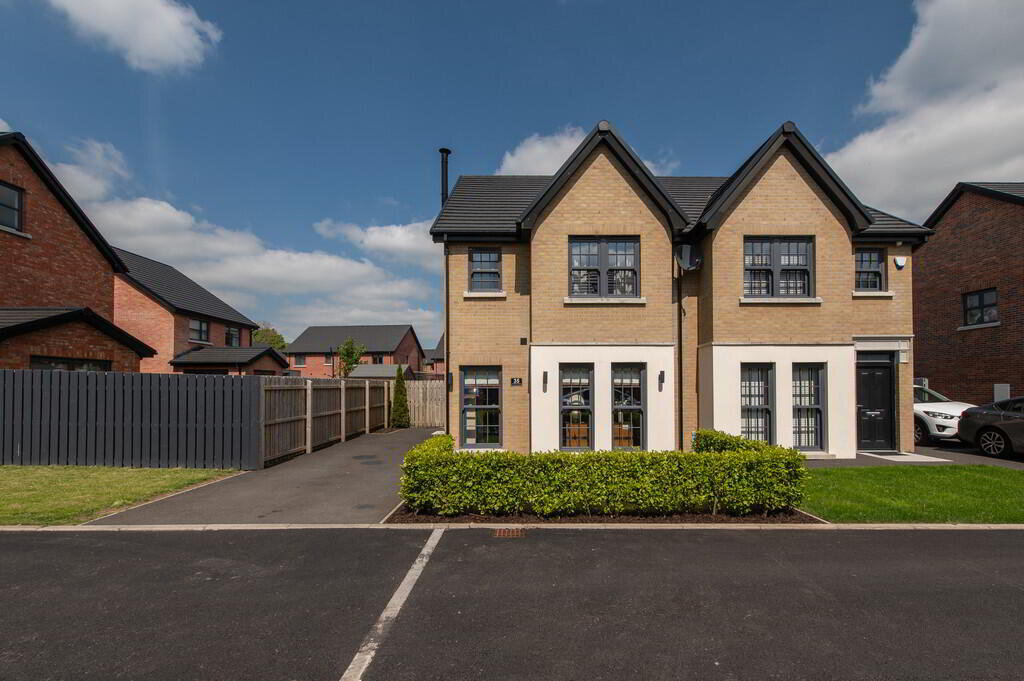 Photo 1 of 35 Cottonmill Green, Newtownabbey