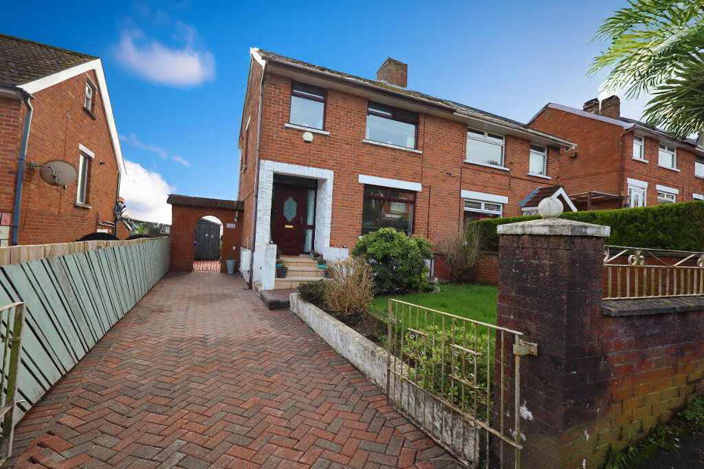 Photo 1 of 103 Carrs Glen Park, Belfast