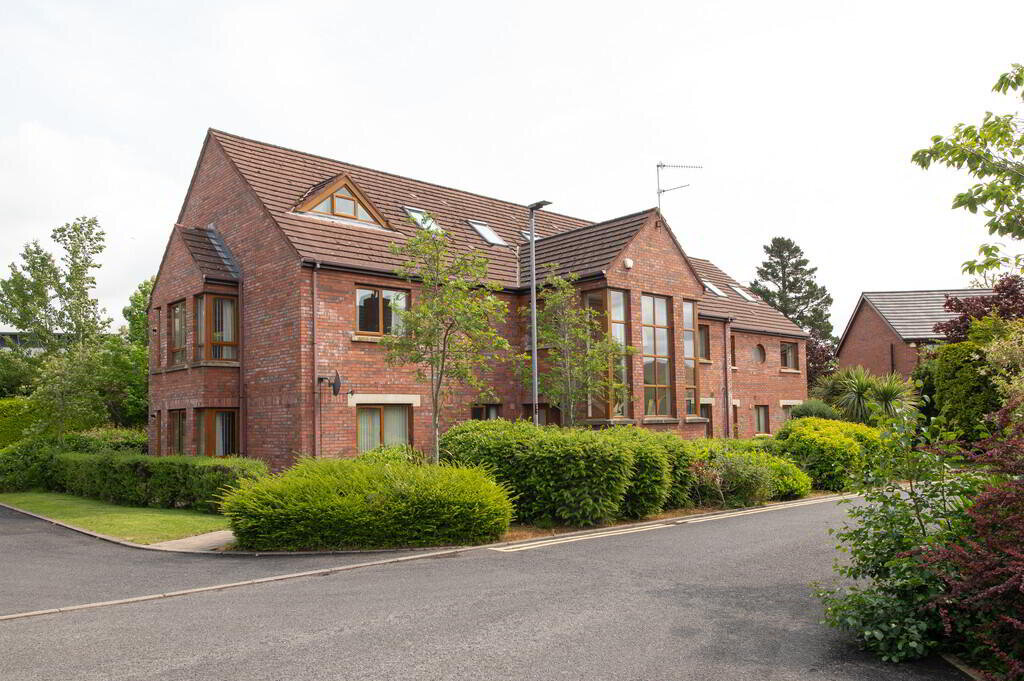 Photo 1 of 8 Spinnaker Court, Newtownabbey