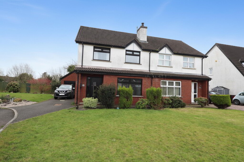 Photo 1 of 16 Laral Gardens, Newtownabbey