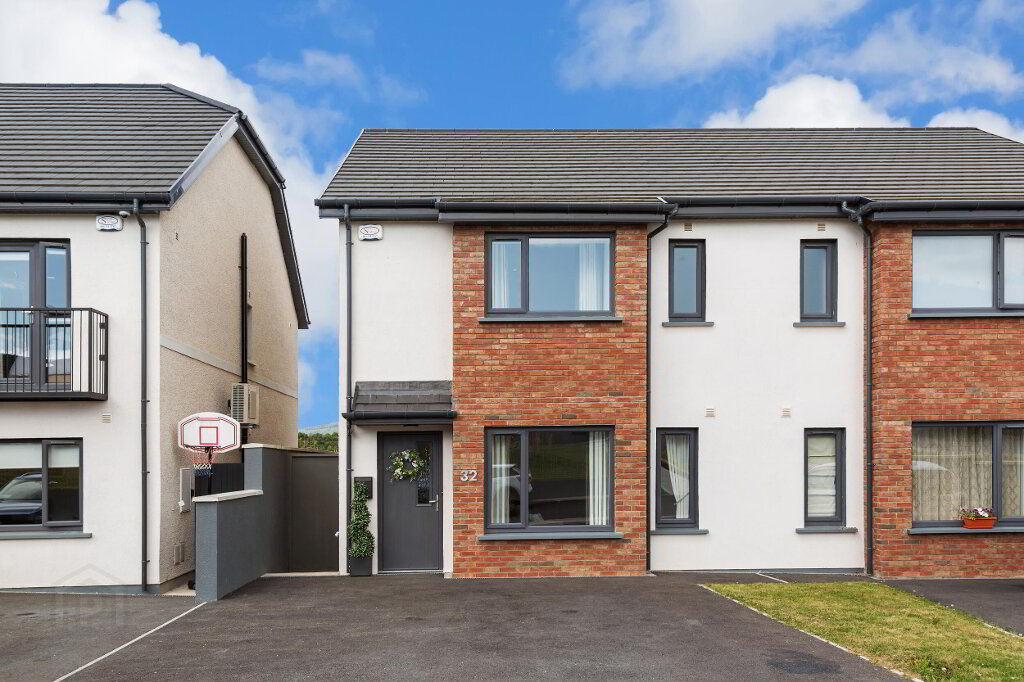 Photo 1 of 32 Brookfield Park, Rathnew