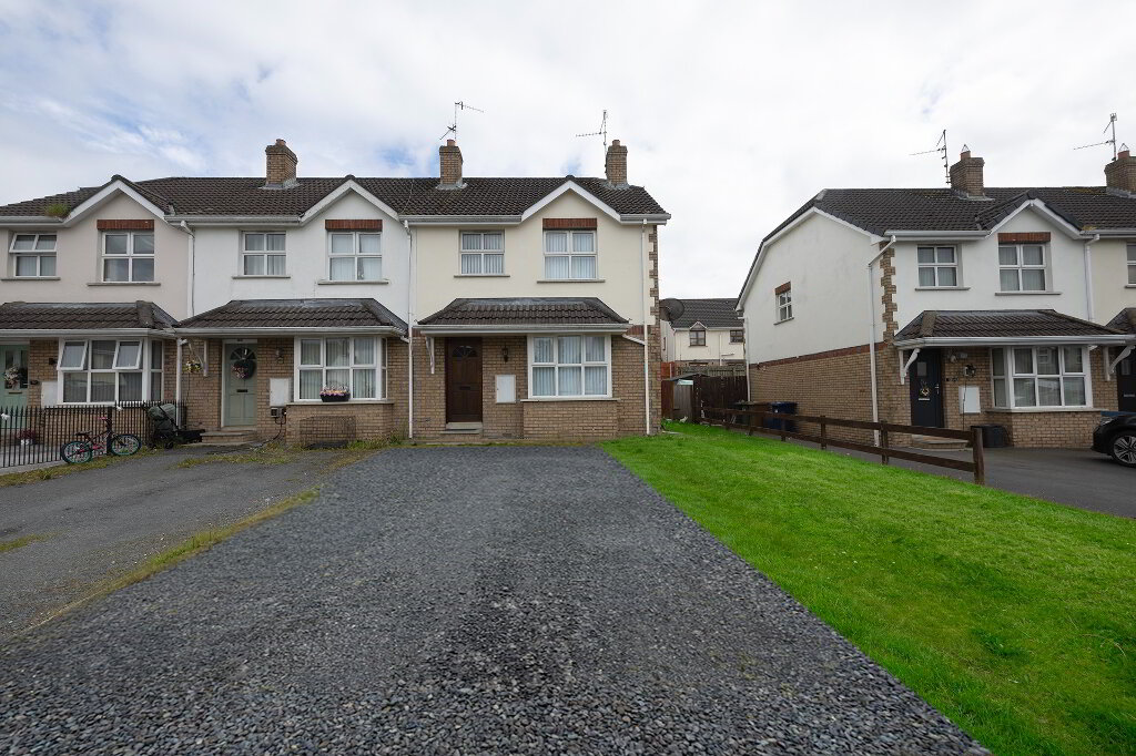Photo 1 of 46 Carrigart Manor, Lurgan