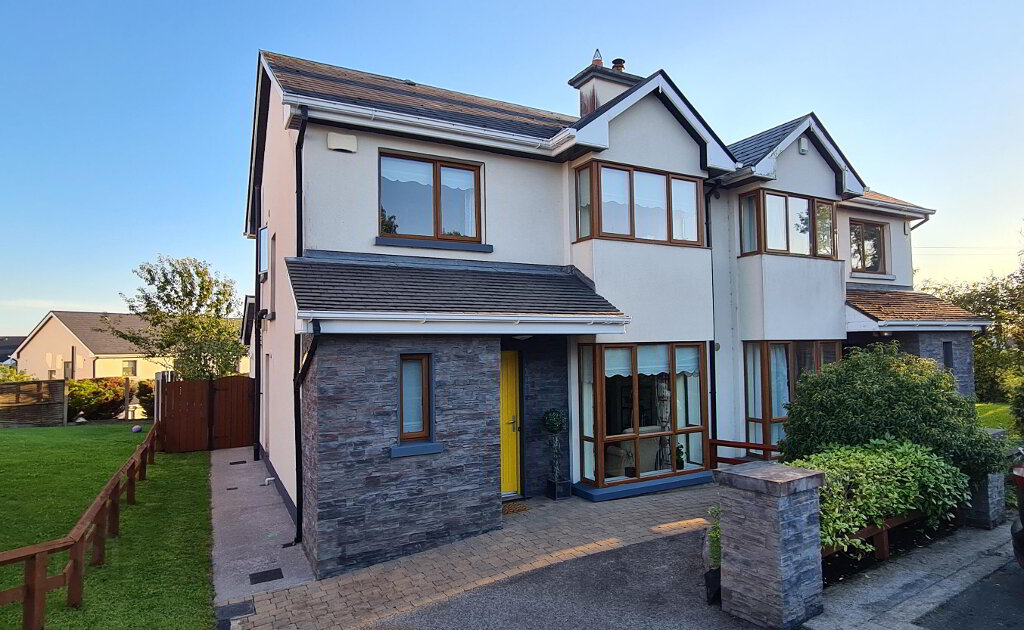 Property For Sale With REA Brady (CarrickonShannon)