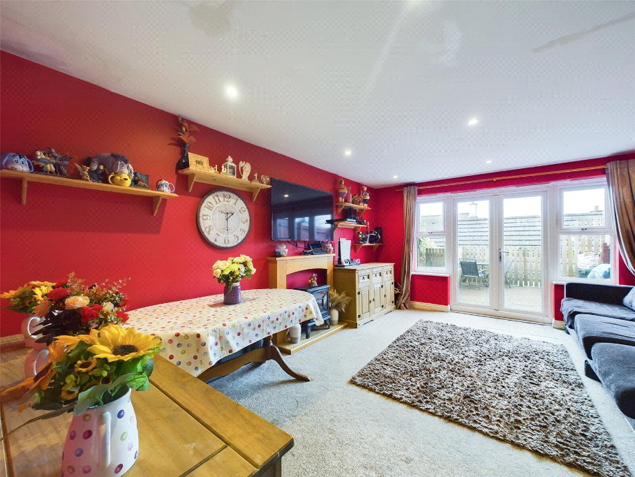 Living/Dining Room 1