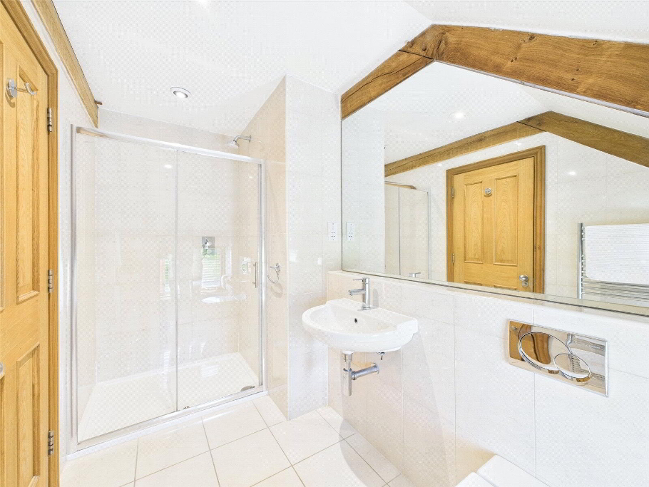 Master En-Suite
