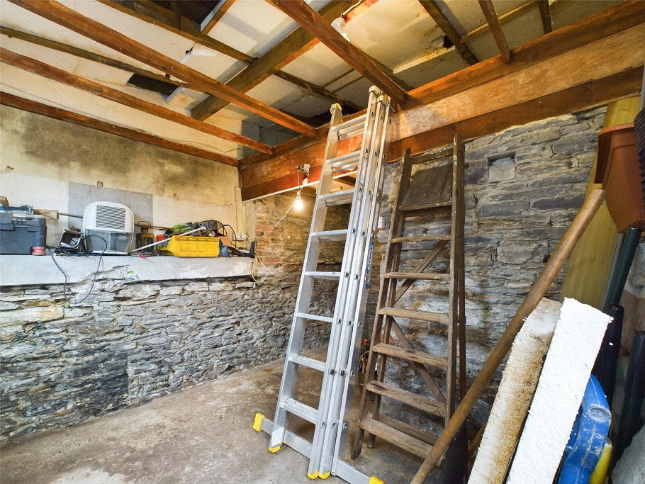 Outbuilding