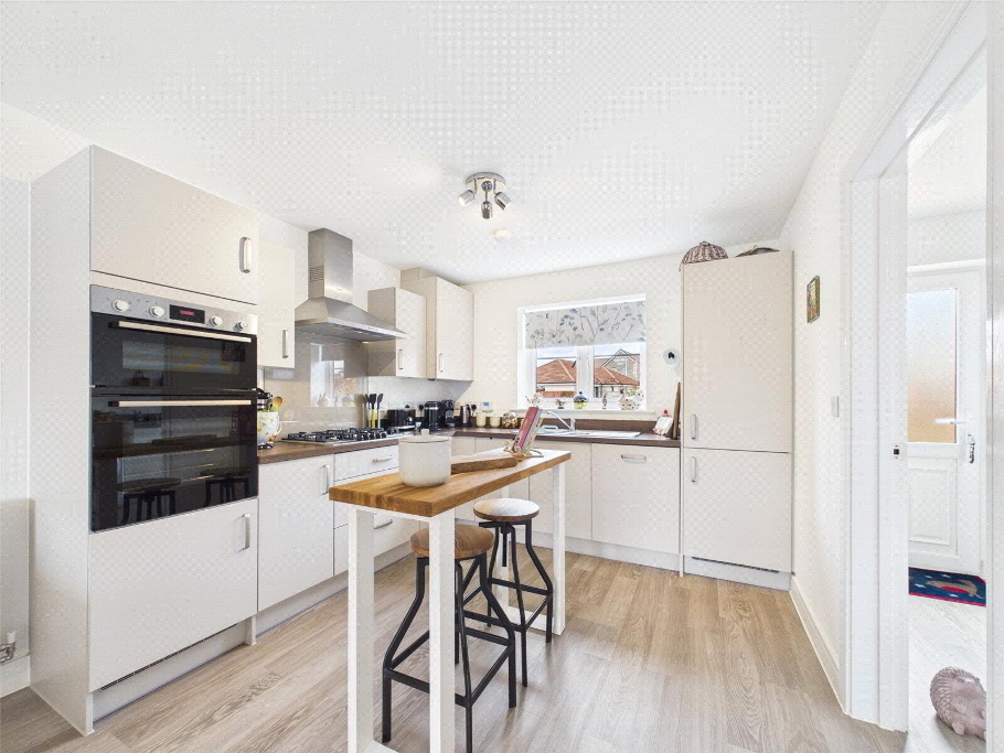 Kitchen/Dining