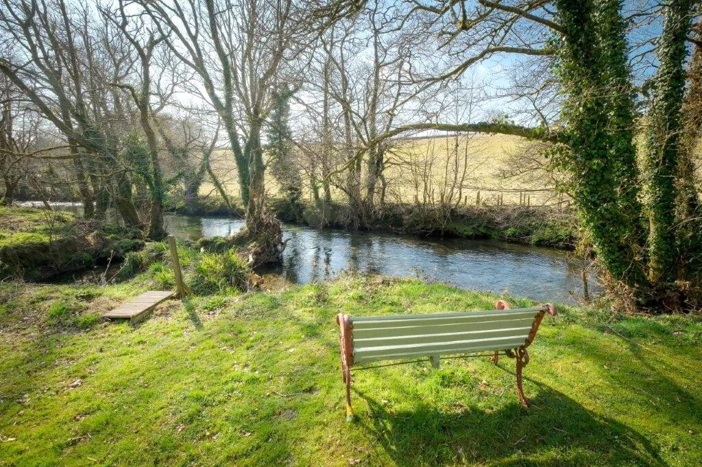 River Lyner