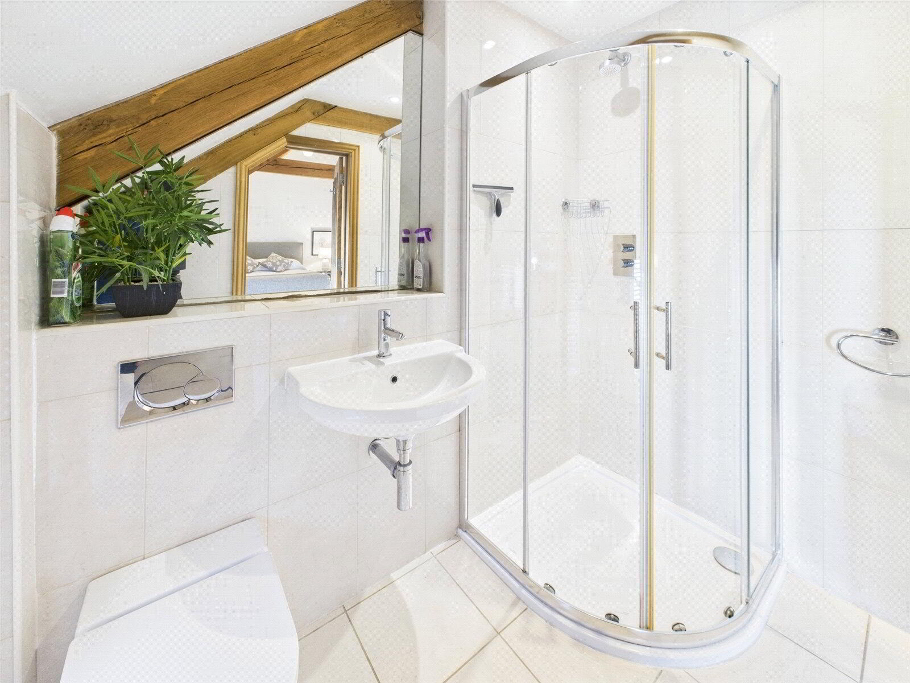 Bedroom 2 En-Suite