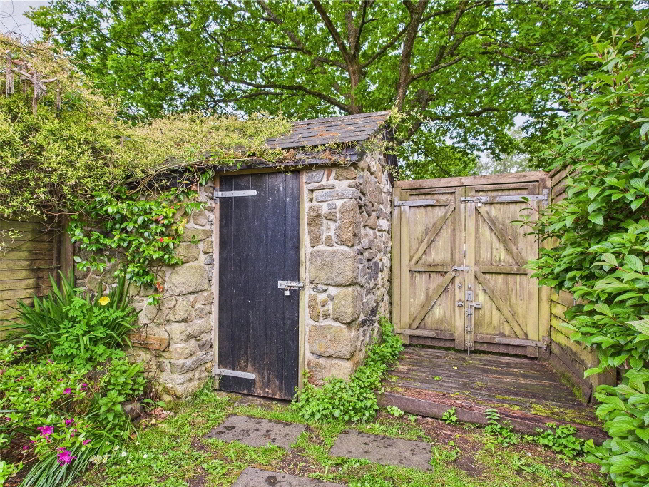 Store & Rear Access