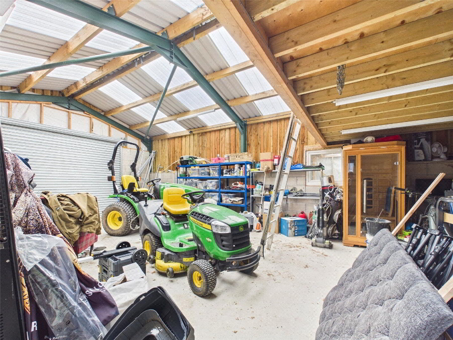 Workshop/Barn