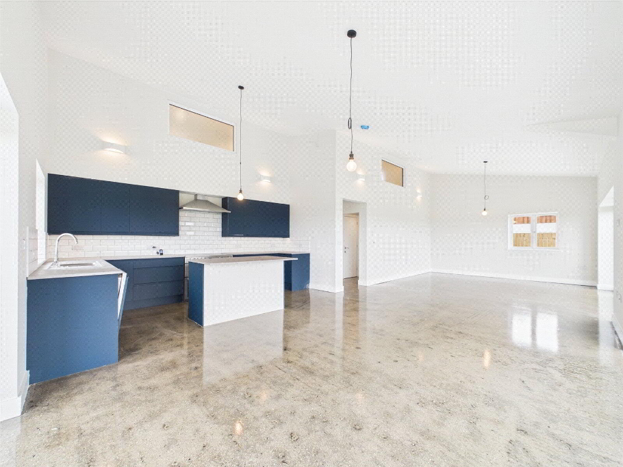 Kitchen/Living Room
