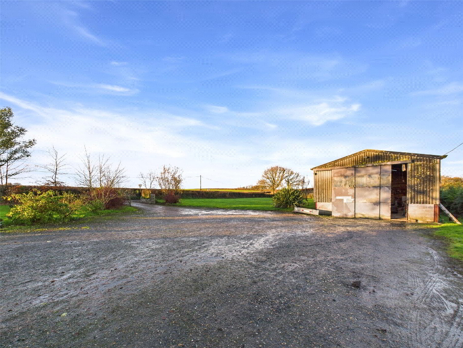 Parking & Barn