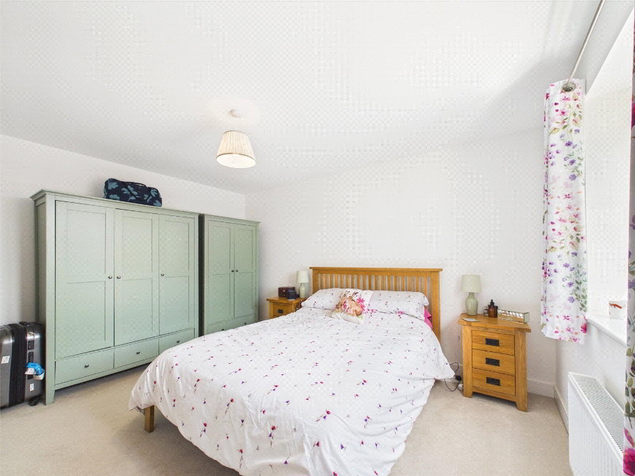 Maaster Bedroom