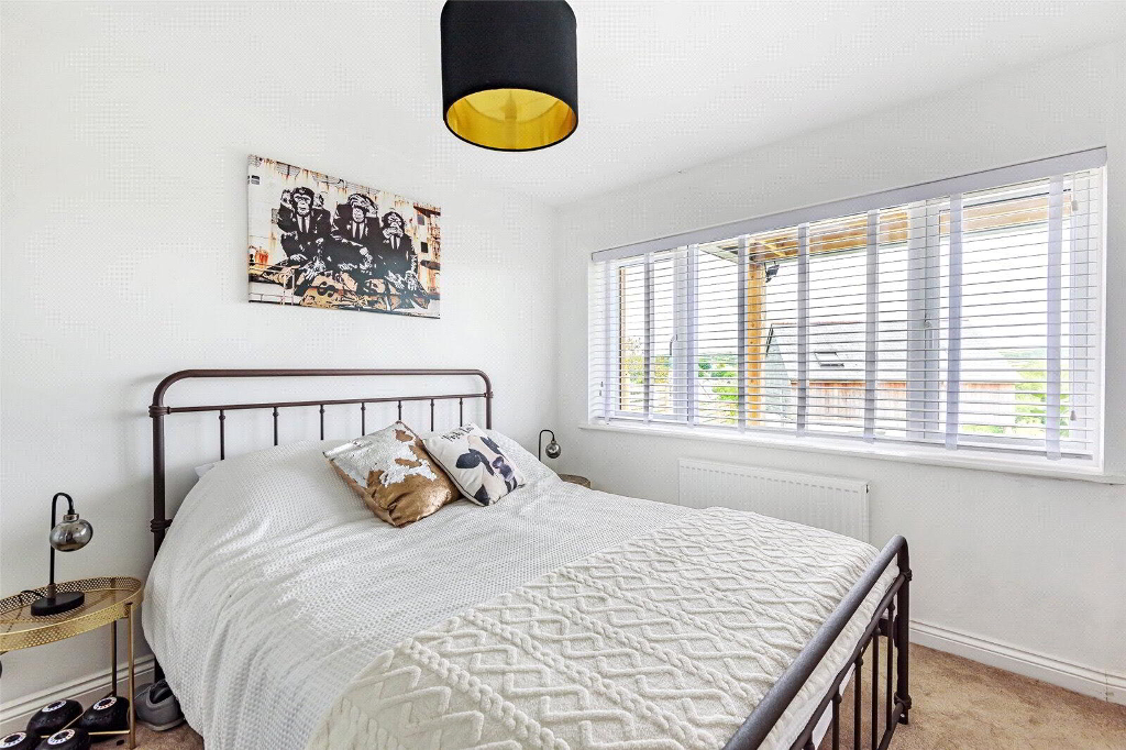 Bed 1