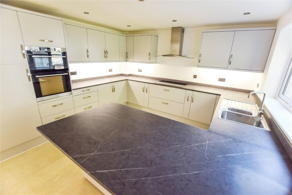 Photo 3 of Trenant Vale, Wadebridge