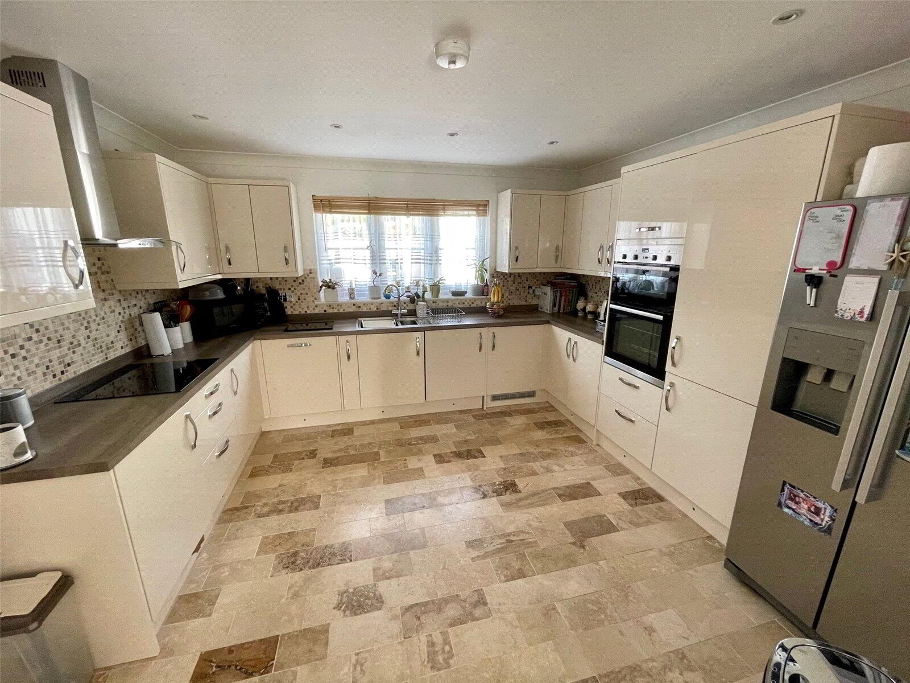 Photo 3 of Stratton, Bude