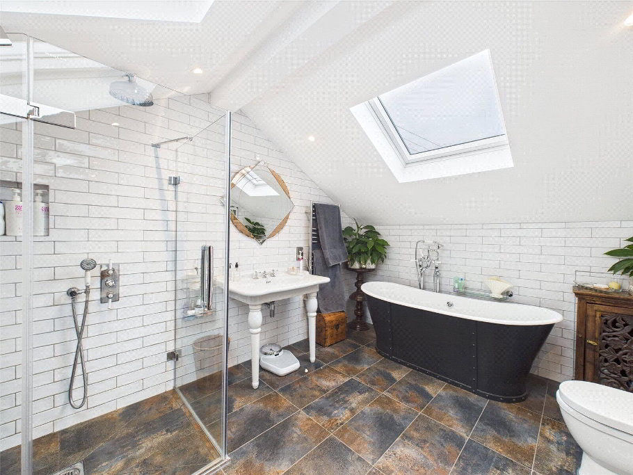 Ensuite Bathroom