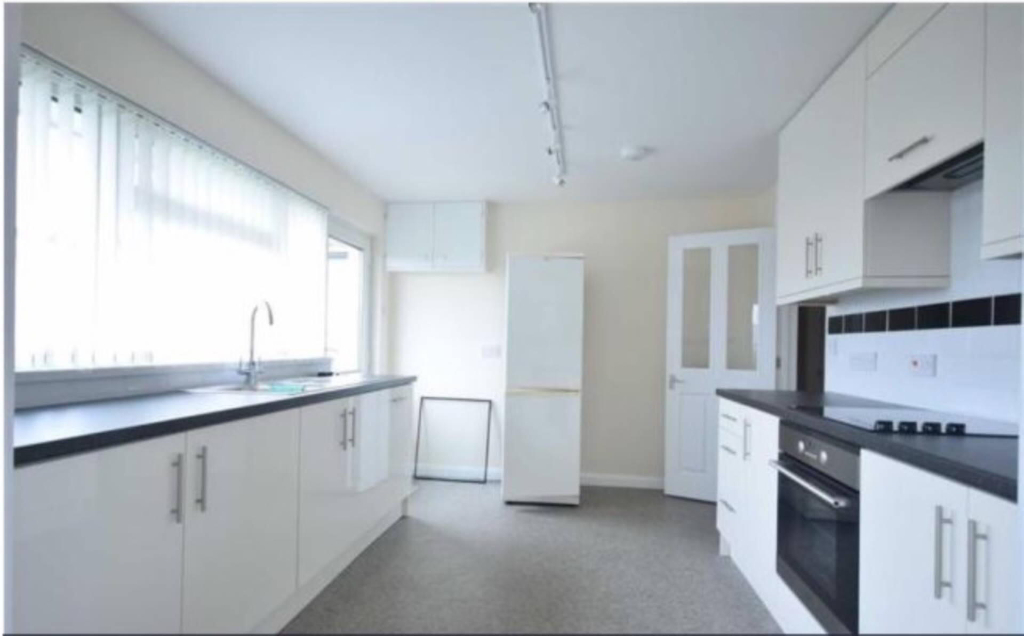 Photo 3 of Kingscott, Torrington