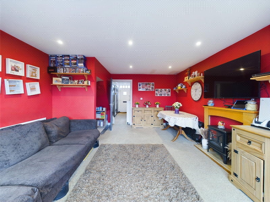 Living/Dining Room 2