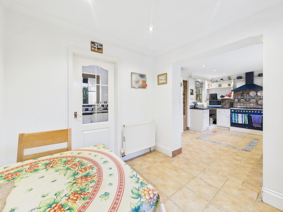 Breakfast Room