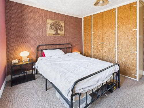 Bedroom 1 Alt
