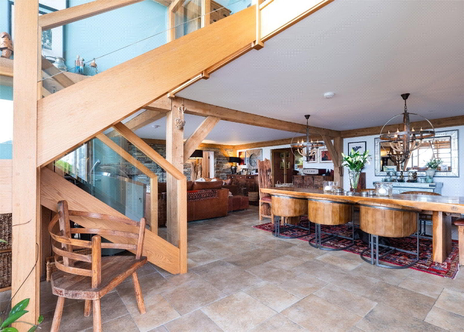 Staircase Alt