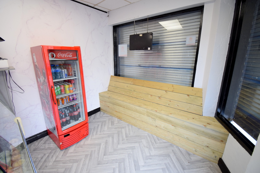 Photo 3 of 139 Shore Road, Belfast