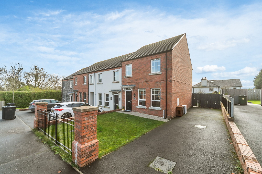 Photo 3 of 11 Fort Manor, Dromore