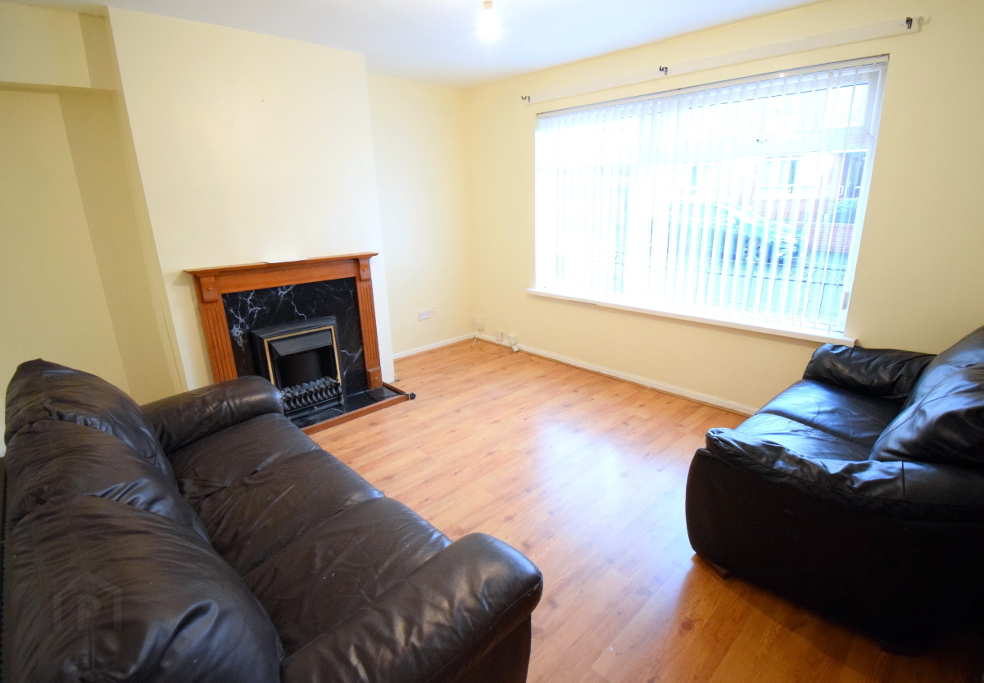 Photo 3 of 22 Lawnmount Street, Belfast